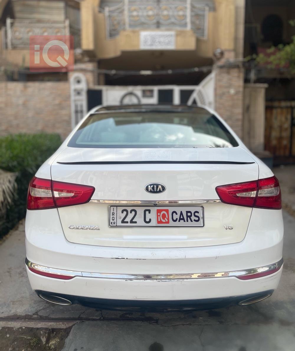 كيا كادينزا